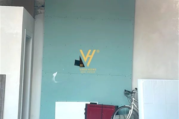 Ambient biznesi ne shitje 1+1 ne Tirane - 410,000 Euro