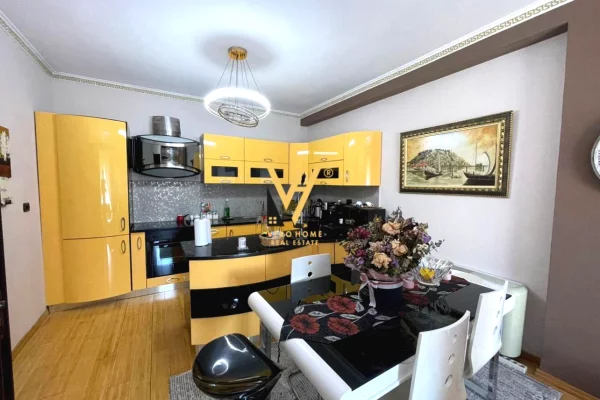 Shtepi ne shitje 2+1 ne Tirane - 240,000 Euro