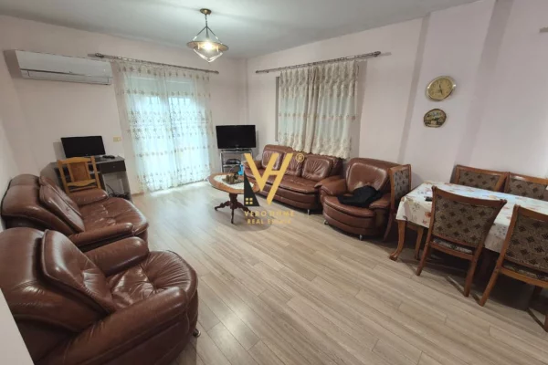 Shtepi me qera 2+1 ne Tirane - 60,000 Leke