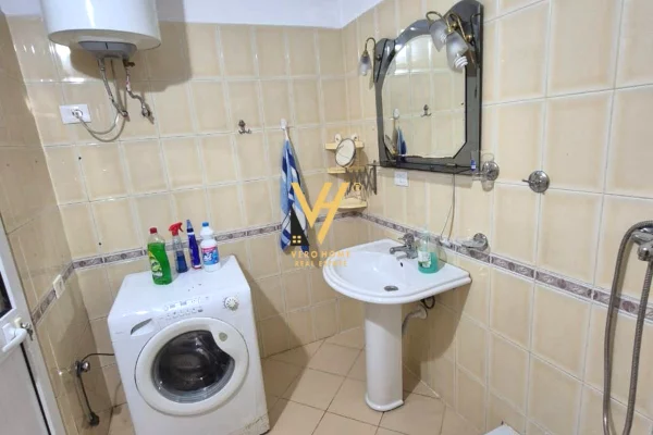 Shtepi me qera 2+1 ne Tirane - 60,000 Leke