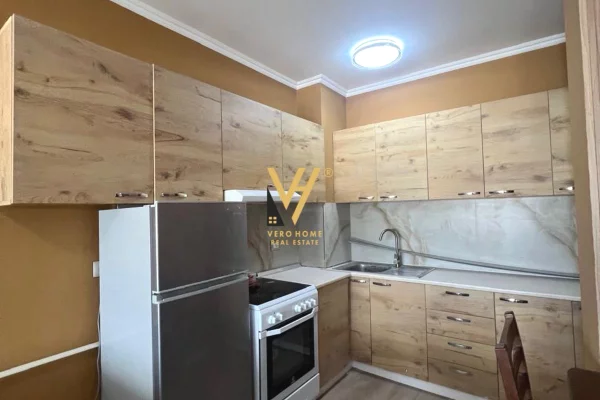 Shtepi me qera 2+1 ne Tirane - 70,000 Leke