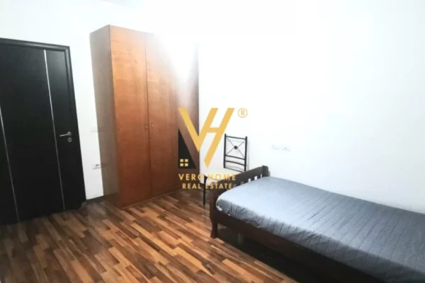 Shtepi me qera 2+1 ne Tirane - 65,000 Leke