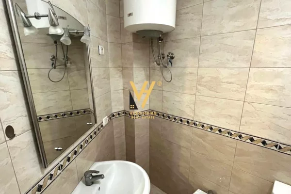 Shtepi me qera 1+1 ne Tirane - 45,000 Leke