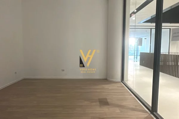 Business Property for Rent 3+1 in Tirana - 800 Euro