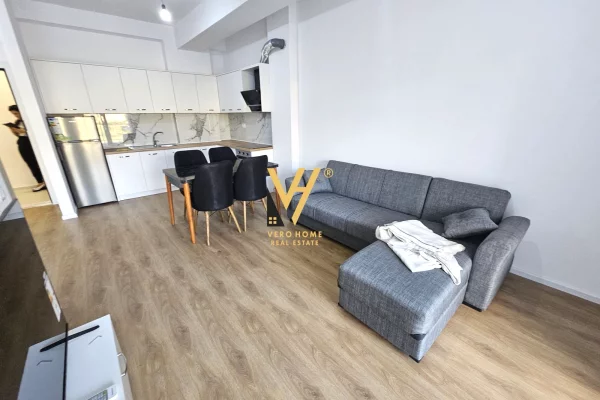 Shtepi me qera 1+1 ne Tirane - 400 Euro