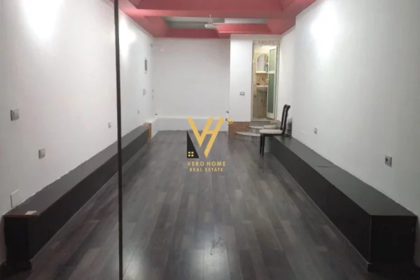 Business Property in Sale 1+1 in Fier - 99,000 Euro