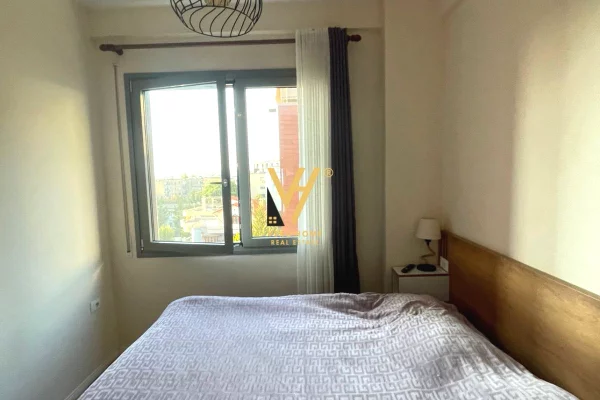 Shtepi me qera Apartament ne Tirane, 2+1, Mobilimi E mobiluar, Pagesa 75,000  Leke.