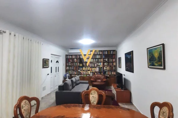 Shtepi me qera 2+1 ne Tirane - 800 Euro
