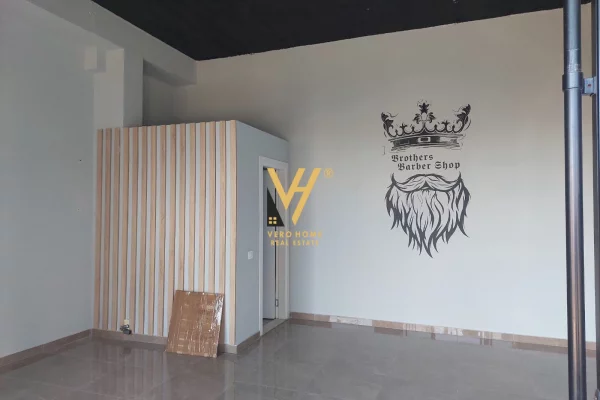 Business Property for Rent 1+1 in Tirana - 35,000 Leke