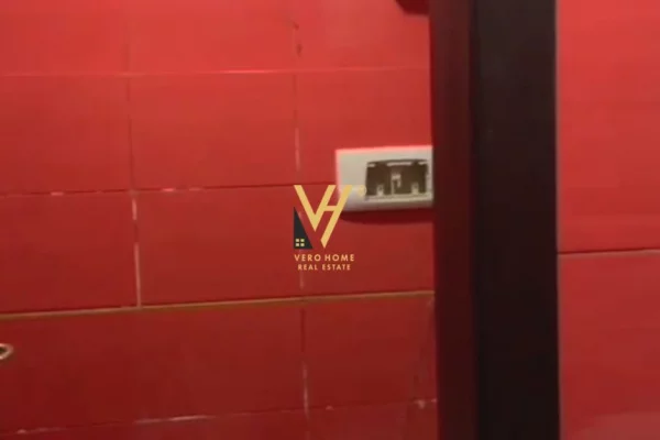 Business Property for Rent 4+1 in Tirana - 2,200 Euro