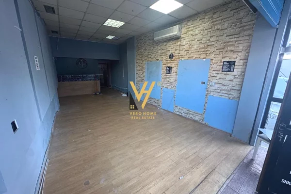 Business Property for Rent 1+1 in Tirana - 30,000 Leke