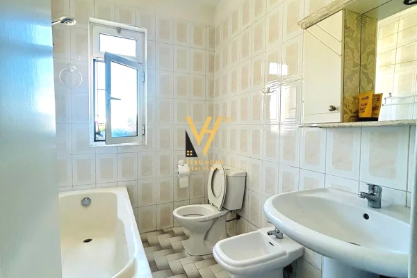 Shtepi ne shitje 2+1 ne Tirane - 150,000 Euro