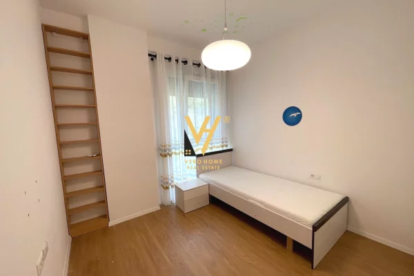 Shtepi ne shitje Apartament ne Tirane, 2+1, Mobilimi E mobiluar, Pagesa 205,000  Euro.