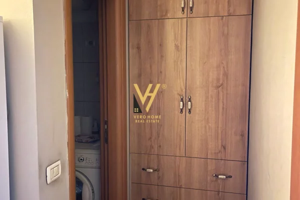 Shtepi me qera 1+1 ne Tirane - 50,000 Leke