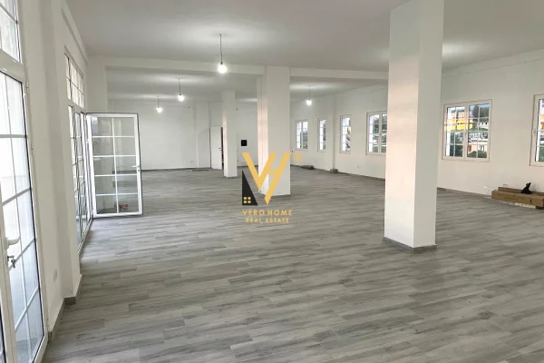 Business Property for Rent 1+1 in Tirana - 2,500 Euro