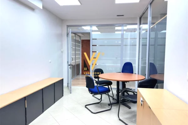 Business Property for Rent 3+1 in Tirana - 19,000 Euro