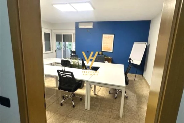 JEPET ZYRE 65 M2 ME QIRA NE BLLOK 150.000 LEKE