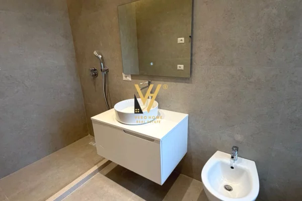 Shtepi ne shitje 1+1 ne Tirane - 182,000 Euro