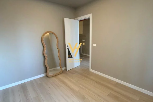 Shtepi ne shitje Apartament ne Tirane, 1+1, Mobilimi Bosh, pa mobiluar, Pagesa 182,000  Euro.