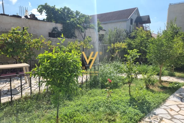 House for Rent 4+1 in Tirana - 1,700 Euro