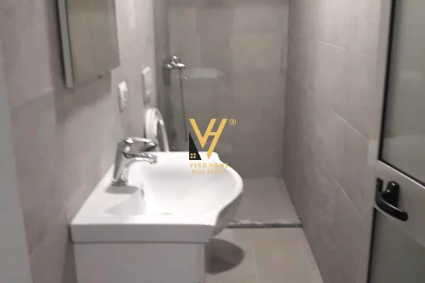 Shtepi me qera Apartament ne Tirane, Garsoniere, Mobilimi E mobiluar, Pagesa 45,000  Leke.