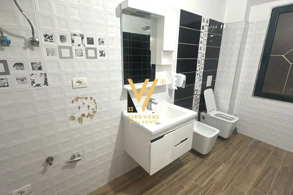 Ambient biznesi ne shitje 3+1 ne Tirane - 1,240,000 Euro