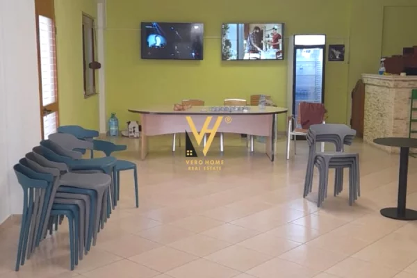 Business Property for Rent 3+1 in Tirana - 1,400 Euro