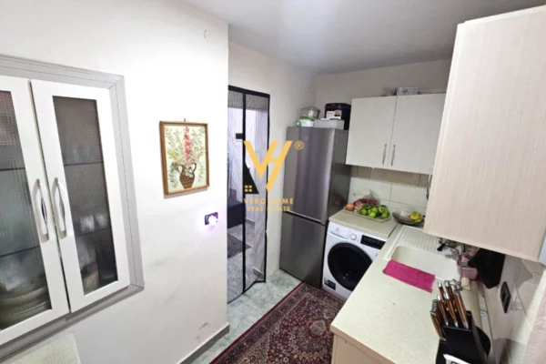 Shtepi me qera Apartament ne Tirane, 1+1, Mobilimi E mobiluar, Pagesa 50,000  Leke.