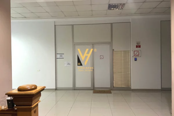 Business Property for Rent 3+1 in Tirana - 1,200 Euro