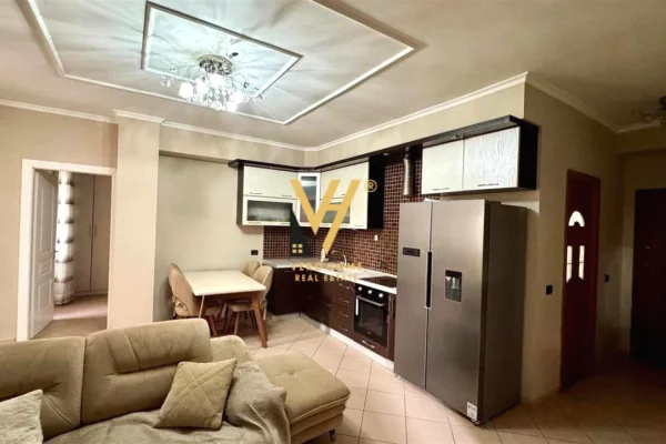 Shtepi me qera Apartament ne Tirane, 2+1, Mobilimi E mobiluar, Pagesa 70,000  Leke.