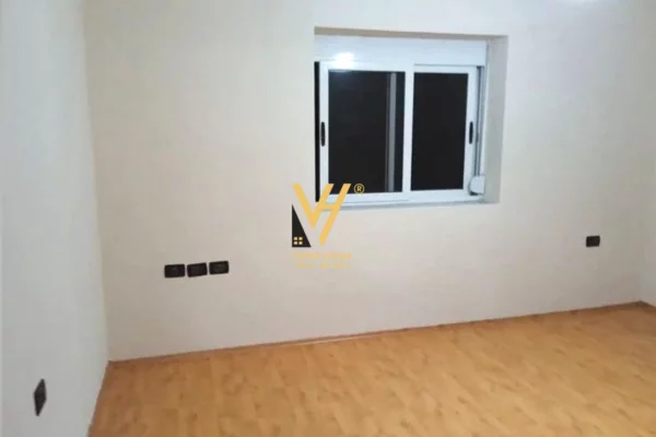 Shtepi ne shitje 2+1 ne Tirane - 14,400,000 Leke