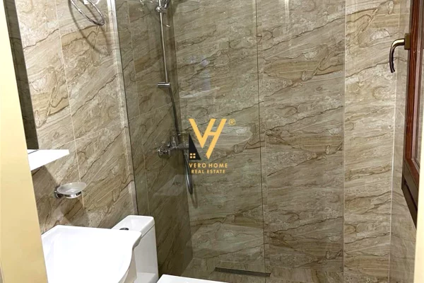 Shtepi ne shitje Apartament ne Tirane, 2+1, Mobilimi E mobiluar, Pagesa 280,000  Euro.