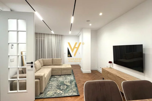 Shtepi me qera 2+1 ne Tirane - 1,600 Euro