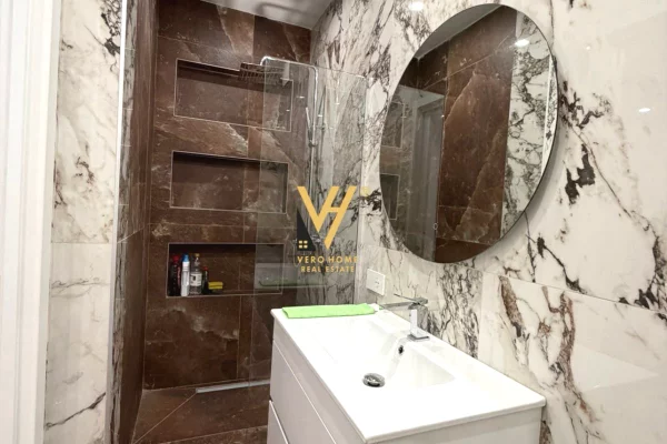 Shtepi me qera Apartament ne Tirane, 2+1, Mobilimi E mobiluar, Pagesa 1,600  Euro.