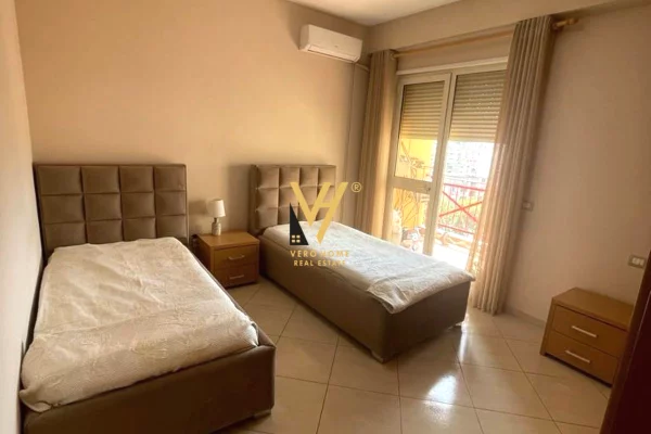 Shtepi me qera Apartament ne Tirane, 2+1, Mobilimi E mobiluar, Pagesa 650  Euro.