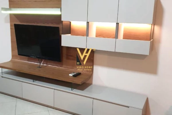 Shtepi me qera 2+1 ne Tirane - 650 Euro