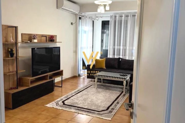 Shtepi me qera 2+1 ne Tirane - 450 Euro