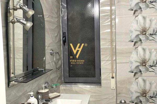 Shtepi me qera 2+1 ne Tirane - 75,000 Leke