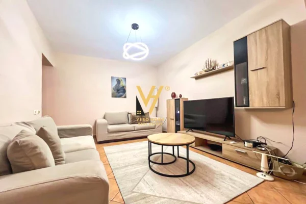 Shtepi me qera 2+1 ne Tirane - 70,000 Leke