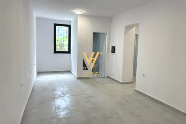 Ambient biznesi ne shitje 1+1 ne Tirane - 35,000,000 Leke