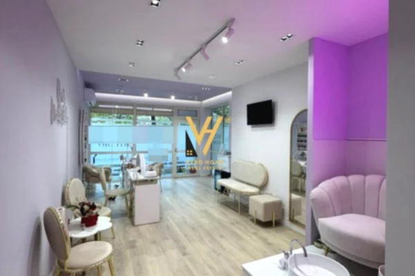 Ambient biznesi me qera 1+1 ne Tirane - 60,000 Leke