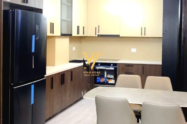 Shtepi me qera 2+1 ne Tirane - 55,000 Leke