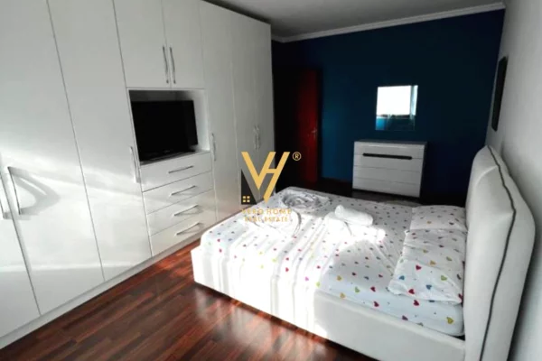 Shtepi me qera Apartament ne Tirane, 2+1, Mobilimi E mobiluar, Pagesa 80,000  Leke.