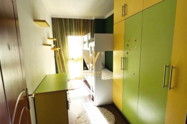 Shtepi me qera Apartament ne Tirane, 2+1, Mobilimi E mobiluar, Pagesa 80,000  Leke.