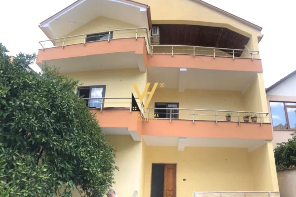 Shtepi me qera 6+1 ne Tirane - 2,000 Euro