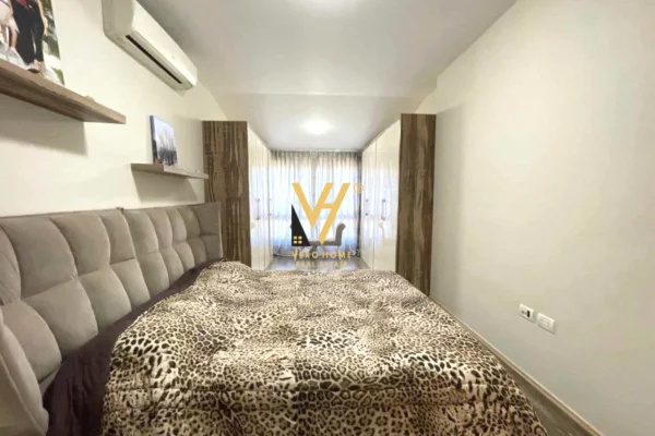 Shtepi ne shitje Apartament ne Tirane, 4+1, Mobilimi E mobiluar, Pagesa 432,600  Euro.