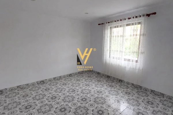 Shtepi me qera 2+1 ne Tirane - 60,000 Leke