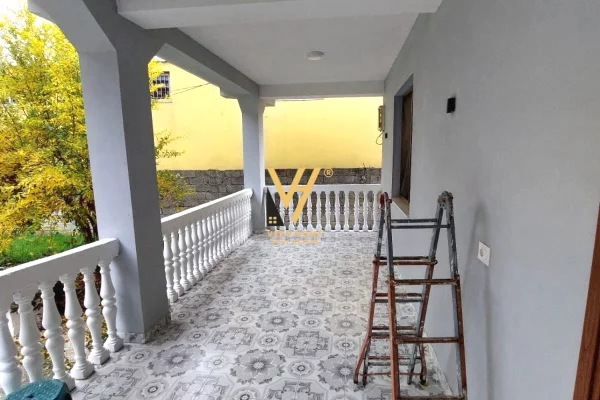 Shtepi me qera 2+1 ne Tirane - 60,000 Leke