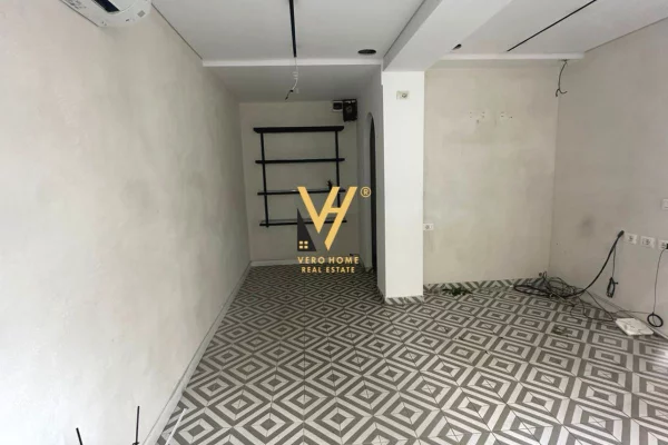 Ambient biznesi me qera 1+1 ne Tirane - 600 Euro