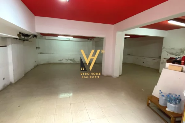 Ambient biznesi me qera 4+1 ne Tirane - 35,000 Leke